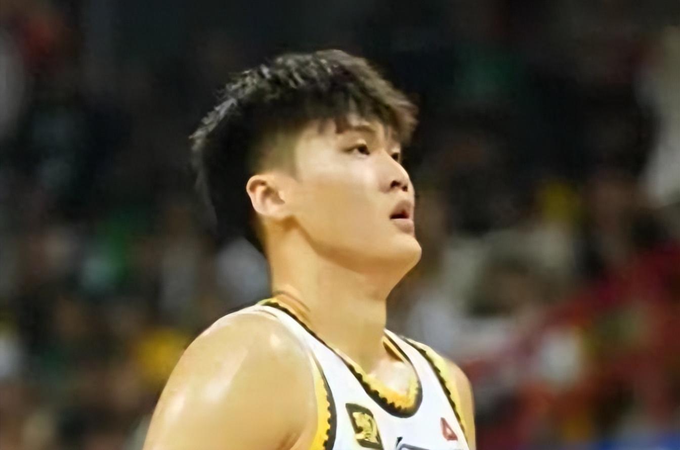 世界杯安装教程-辽宁男篮,昨晚比赛用了一名新人,表现不错,但很快又被换了下去