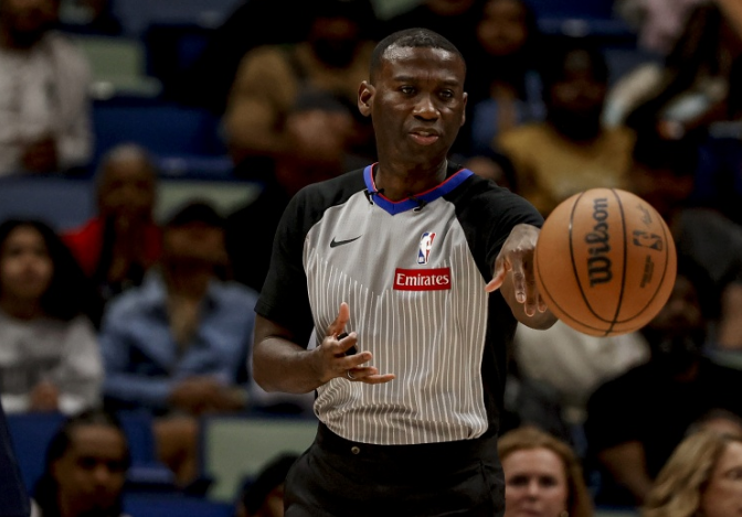 世界杯安装教程-NBA官方罚单：罗宾逊丹尼尔斯冲突各罚5万和2.5万 均无需禁赛